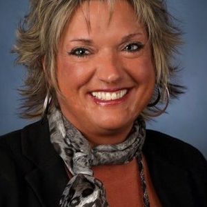 Meet your Posher, Traci